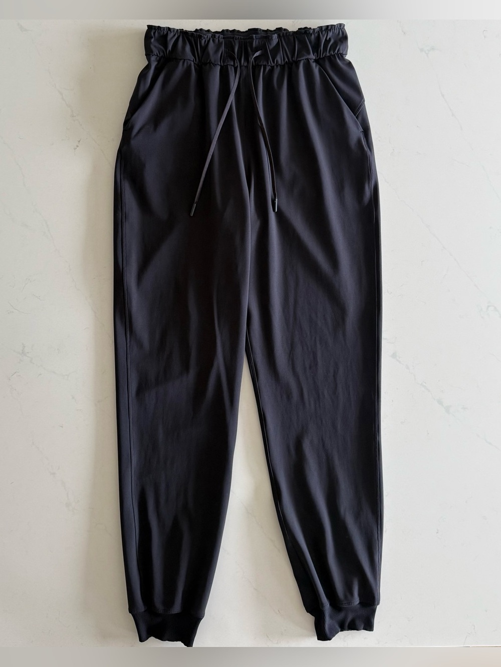 lululemon keep moving jogger 28”